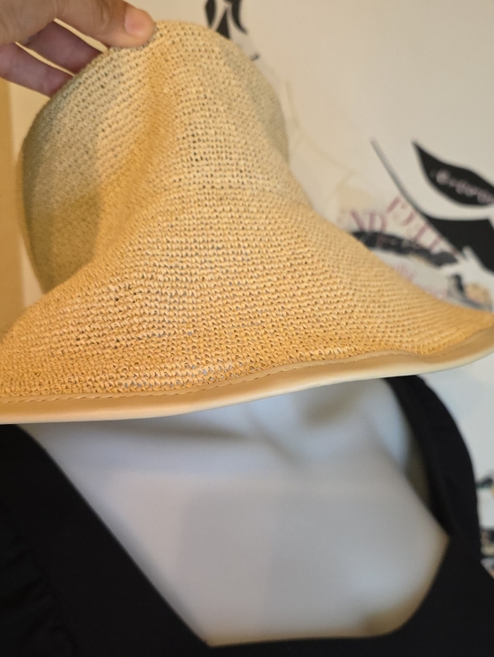 CATARZI Accessories - NWT CATARZI 1910 ITALY Packable Beige Straw Sun Hat - Women's Beach Hat P25CAT17